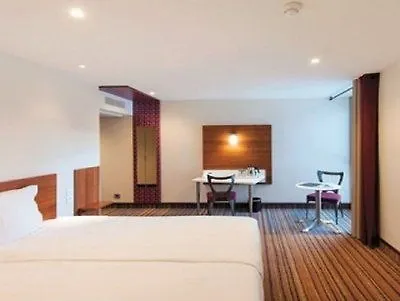 ***  Hotel Lyon-Ouest France